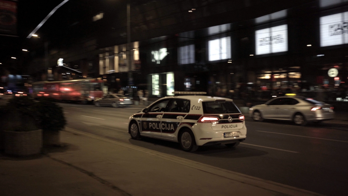 Tužitelji dvije godine ne donose odluku protiv policajaca za napad na djecu u Sarajevu